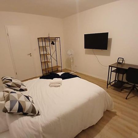 Appartement F1 Orchidee Mulhouse Exteriör bild
